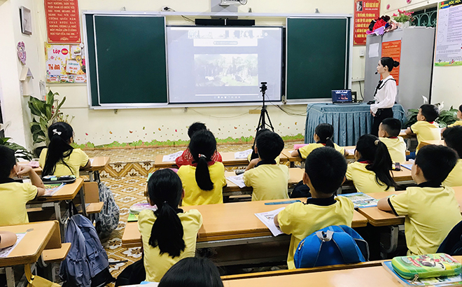 A “borderless” lesson of the Tran Phu Primary School