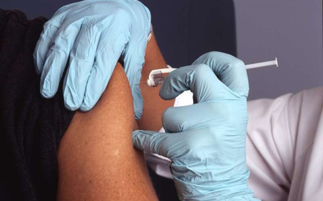 Tiêm vaccine HPV là cách an toàn và hiệu quả để ngăn ngừa hơn 90% bệnh ung thư do HPV gây ra.