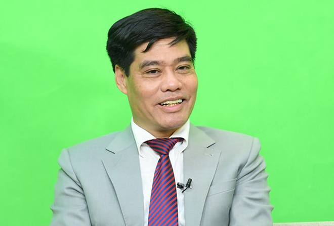 PGS.TS Lê Văn Cường, Phó Viện trưởng Viện Xây dựng Đảng, Học viện Chính trị Quốc gia Hồ Chí Minh. (Ảnh: Doanh nhân và Pháp luật)