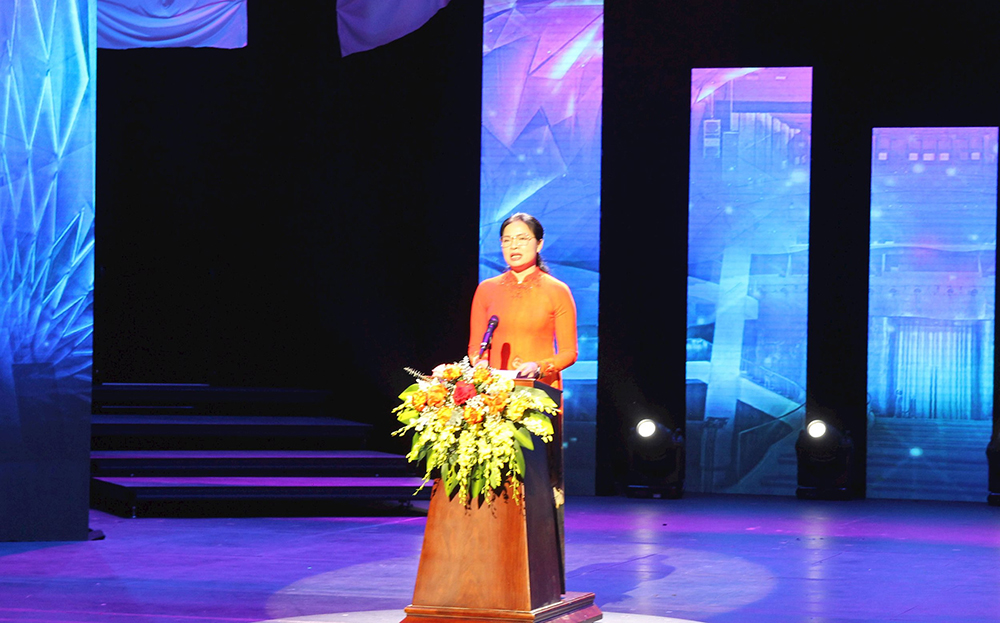 Chủ tịch Trung ương Hội Liên hiệp phụ nữ Việt Nam Hà Thị Nga phát biểu.