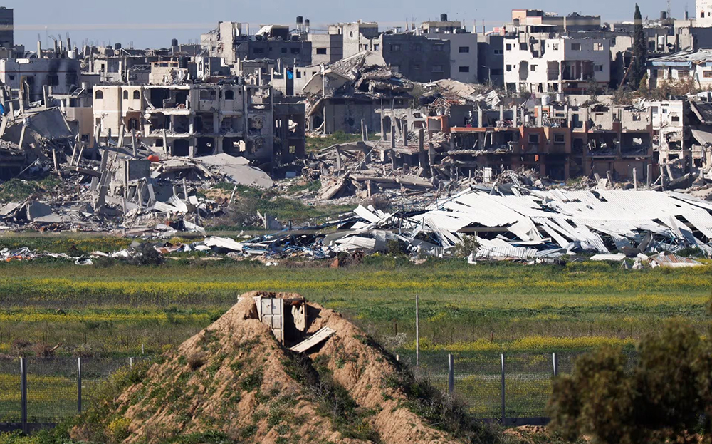 Xung đột kéo dài đã biến Dải Gaza thành những đống đổ nát.