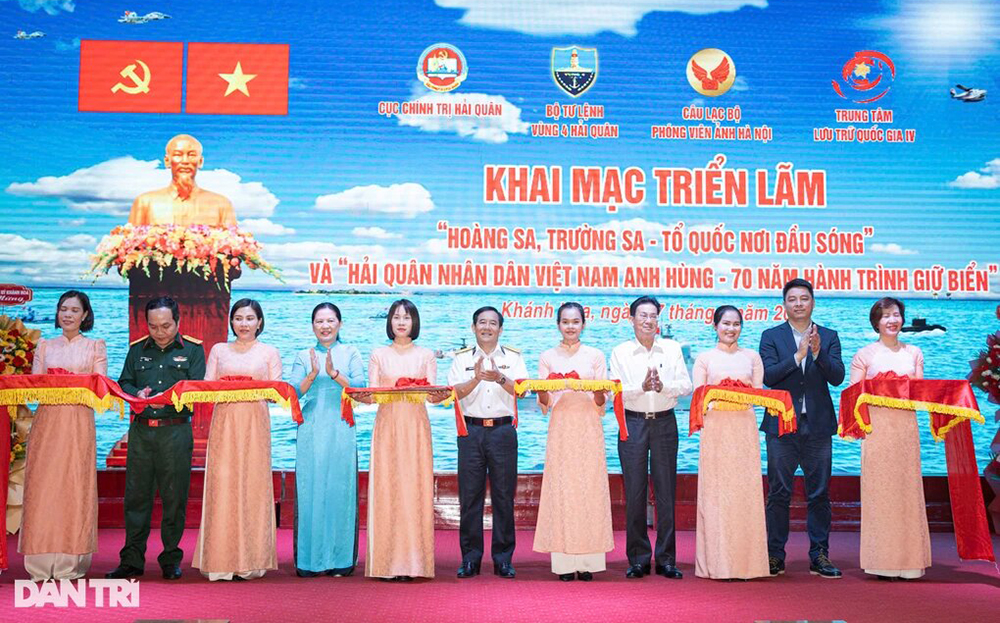 Lễ khai mạc triển lãm 