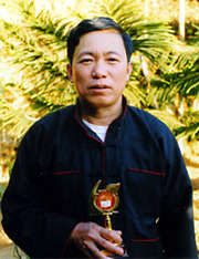 Anh Lý Kim Kinh đi báo cáo thành tích ở Đại hội giáo dục Văn Chấn năm 2007.