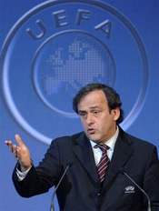 Chủ tịch UEFA Platini là người chống đối ý tưởng của FA mạnh mẽ nhất.