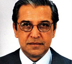 Đại sứ Tariq Azizuddin (Ảnh AFP)