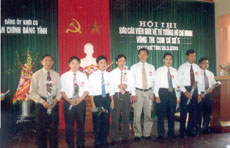Đoàn viên công đoàn cơ sở thuộc Khối cơ quan dân chính Đảng tỉnh tham dự cuộc thi báo cáo viên giỏi về tư tưởng Hồ Chí Minh.
(Ảnh: Việt Linh)

