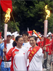 Ngọn đuốc Olympic góp phần mang lại nghị lực sống đối với người dân Tứ Xuyên.