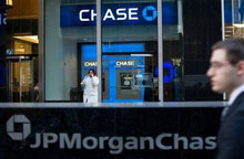 JPMorgan Chase & Co hiện là ngân hàng lớn nhất nước Mỹ


 
