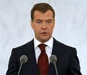 Tổng thống Nga Medvedev đọc thông điệp liên bang lần đầu tiên.