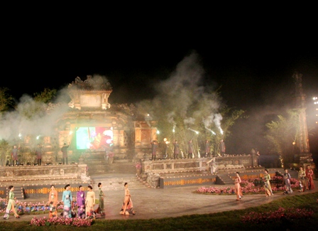 Lễ hội áo dài 2012 chủ đề 