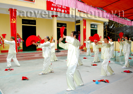 Nhà văn hóa là nơi đáp ứng nhu cầu đa dạng về lĩnh vực văn hóa tinh thần cho các tầng lớp nhân dân.
