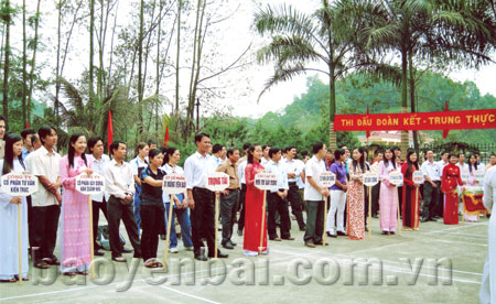 300 cán bộ, công nhân, viên chức, lao động thuộc công đoàn ngành xây dựng tham gia giải thể thao truyền thống của ngành lần thứ 19.