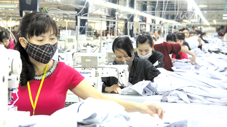 Nhà máy May do Công ty May xuất khẩu DeaSung Global của Hàn Quốc đầu tư tại Cụm công nghiệp Thịnh Hưng, huyện Yên Bình đã đi vào hoạt động.