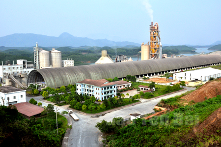 Nhà máy Xi măng Yên Bình do Tổng công ty Vinaconex đầu tư tại huyện Yên Bình đang phát huy hiệu quả.
