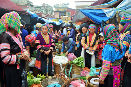 Chợ phiên của người dân bản địa ở Lai Châu.

