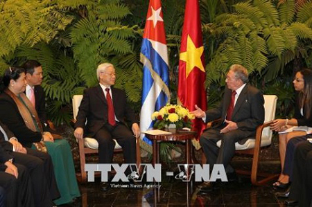 Tổng Bí thư Nguyễn Phú Trọng hội đàm với Chủ tịch Cuba Raul castro Ruz.