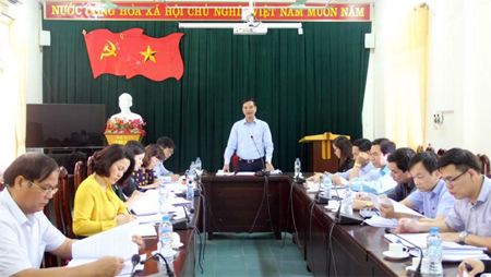 Đồng chí Dương Văn Tiến  - Phó Chủ tịch UBND tỉnh phát biểu tại Hội nghị