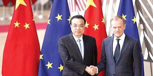 Thủ tướng Trung Quốc Lý Khắc Cường (trái) và Chủ tịch Hội đồng châu Âu Donald Tusk. (Ảnh minh họa)