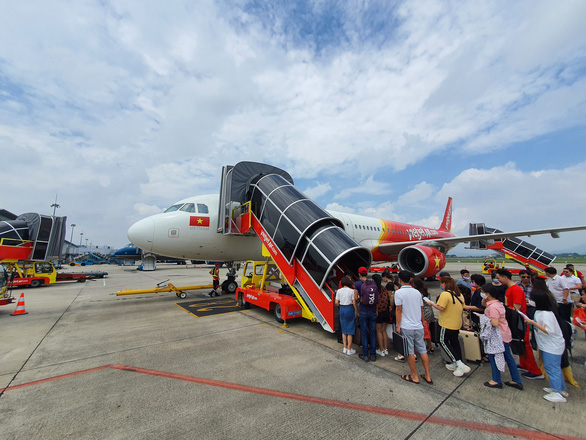 Hàng không tăng chuyến, mở đường bay mới phục vụ khách đi lại dịp lễ 30-4