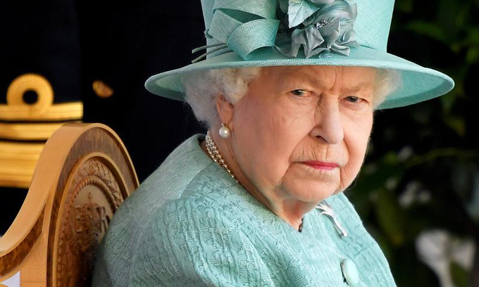 Nữ hoàng Anh Elizabeth dự một buổi lễ tại lâu đài Windsor hồi tháng 6/2020.