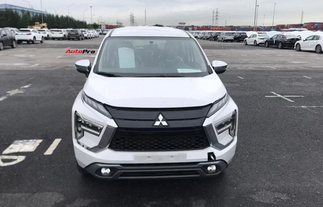 Mitsubishi Xpander 2022 xuất hiện tại cảng Hải Phòng.