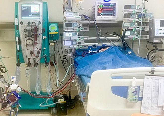 Bệnh nhi COVID-19 đầu tiên được thực hiện lọc máu hấp phụ và ECMO tại Bệnh viện Nhi Trung ương.