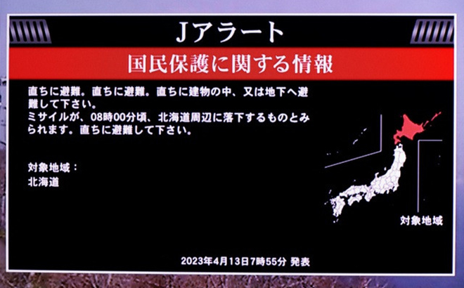 Thông báo sơ tán tại Hokkaido vì tên lửa của Triều Tiên.