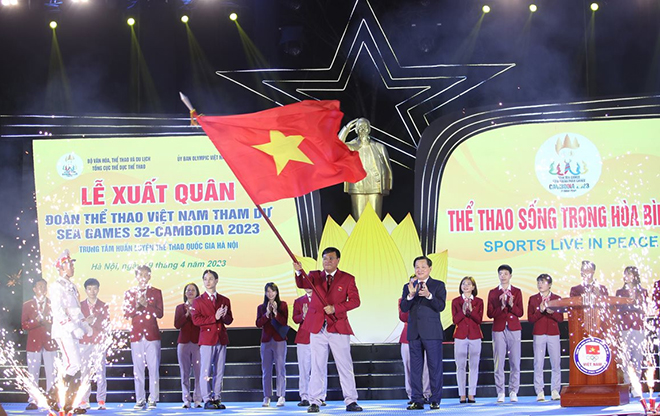 Đoàn TTVN đã có lễ xuất quân dự SEA Games 32 vào tối 19.4.