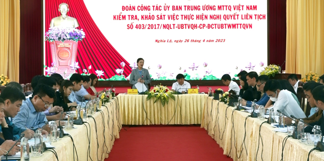 Quang cảnh buổi làm việc