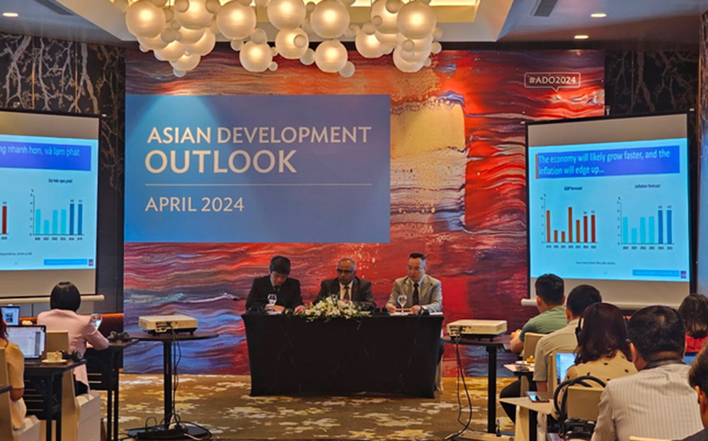 ADB họp báo công bố báo cáo Triển vọng Phát triển Châu Á (ADO) tháng 4.