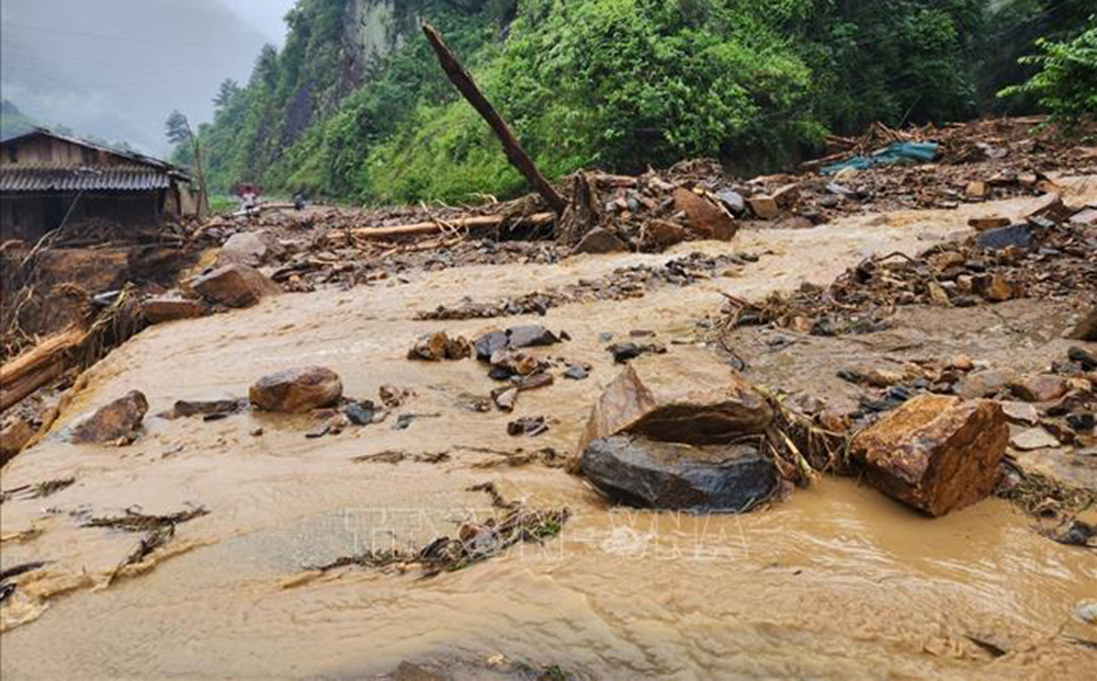 Lũ ống gây thiệt hại nặng nề tại xã Khao Mang, huyện Mù Cang Chải. Ảnh tư liệu