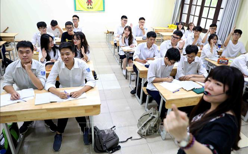 Giờ ôn tập kiến thức chuẩn bị cho Kỳ thi tốt nghiệp Trung học phổ thông của học sinh lớp 12 trường THPT Phan Đình Phùng (Hà Nội).