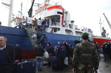 Tàu chở 60 tấn hàng hoá cứu trợ cho Gaza của Lebanon.