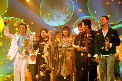 Các nghệ sĩ nhận giải thưởng Mai Vàng lần 1-2007.