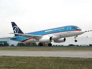 Máy bay phản lực Sukhoi Superjet-100