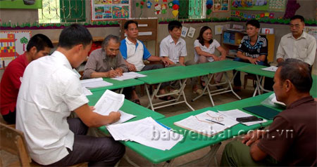 Việc học tập và làm theo tấm gương đạo đức Hồ Chí Minh luôn được các đảng viên ở Chi bộ thôn Khau Sén, xã An Phú đưa vào nội dung sinh hoạt định kỳ hàng tháng