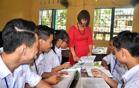 Thầy cô và nhà trường cần có sự tư vấn cho các học sinh tham gia thi đánh giá năng lực của Đại học Quốc gia Hà Nội.