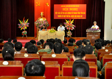 Trên 200 đại biểu, cử tri đại diện cho cán bộ, chiến sỹ, lực lượng vũ trang tỉnh Yên Bái tham dự Hội nghị tiếp xúc.