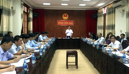 Đồng chí Dương Văn Tiến-Phó Chủ tịch UBND tỉnh phát biểu chỉ đạo Hội nghị.
