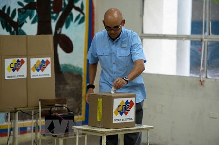 Cử tri Venezuela bỏ phiếu bầu cử địa phương.