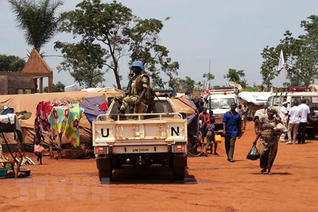 Lực lượng gìn giữ hòa bình tuần tra tại thị trấn Bria, Cộng hòa Trung Phi ngày 12/6.