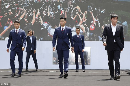 Son Heung-min (giữa) chính là ngôi sao lớn nhất của Hàn Quốc tại World Cup 2018