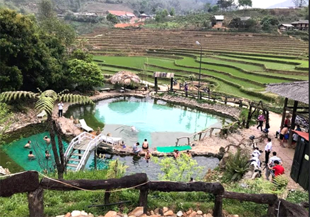 Khu du lịch tắm suối khoáng nóng của gia đình anh Vũ Mạnh Cường ở xã Hát Lừu, huyện Trạm Tấu.