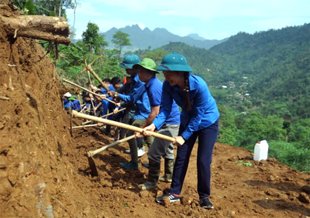 Nhân kỷ niệm 128 năm ngày sinh nhật Bác (1890 - 2018) tuổi trẻ Yên Bái thực hiện nhiều công trình phần việc dâng lên Bác kính yêu.