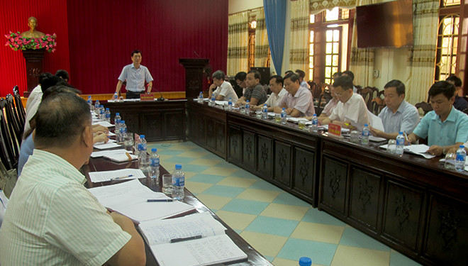 Đồng chí Nguyễn Minh Tuấn - Trưởng ban Tuyên giáo Tỉnh ủy, Trưởng đoàn công tác phát biểu kết luận Hội nghị.