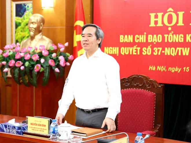 Trưởng Ban Kinh tế Trung ương Nguyễn Văn Bình phát biểu tại Hội nghị.