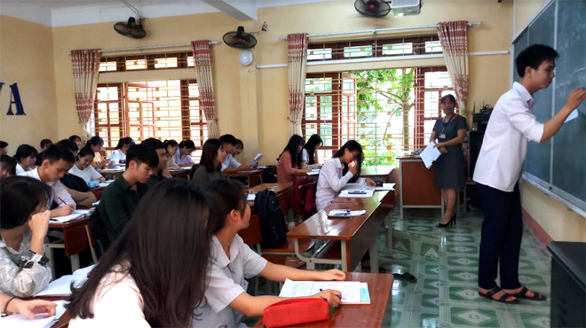 Học sinh lớp 12, Trường THPT Chu Văn An ôn tập chuẩn bị cho Kỳ thi THPT quốc gia năm 2019.