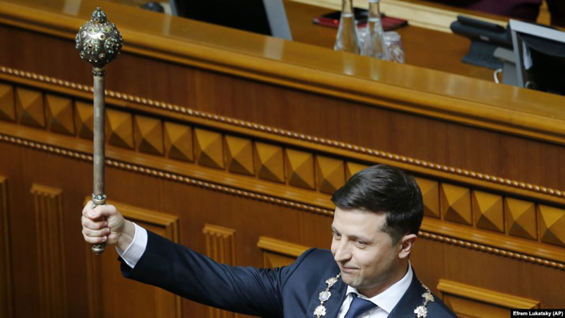 Tổng thống Ukraine Volodymyr Zelenskiy tuyên thệ nhậm chức ngày 20/5.