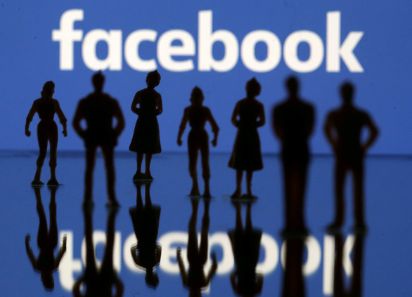 Nhiều người tại hàng triệu tài khoản cùng lúc trên Facebook.