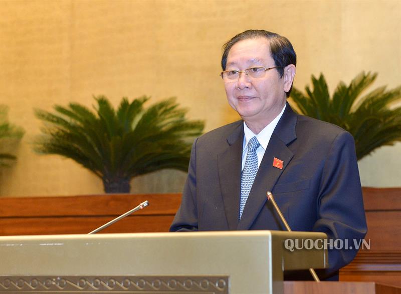 Bộ trưởng Bộ Nội vụ Lê Vĩnh Tân trình bày Tờ trình
